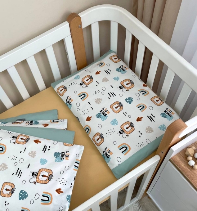 Set lenjerie de schimb pentru patut bebe 3 piese Lion (5)